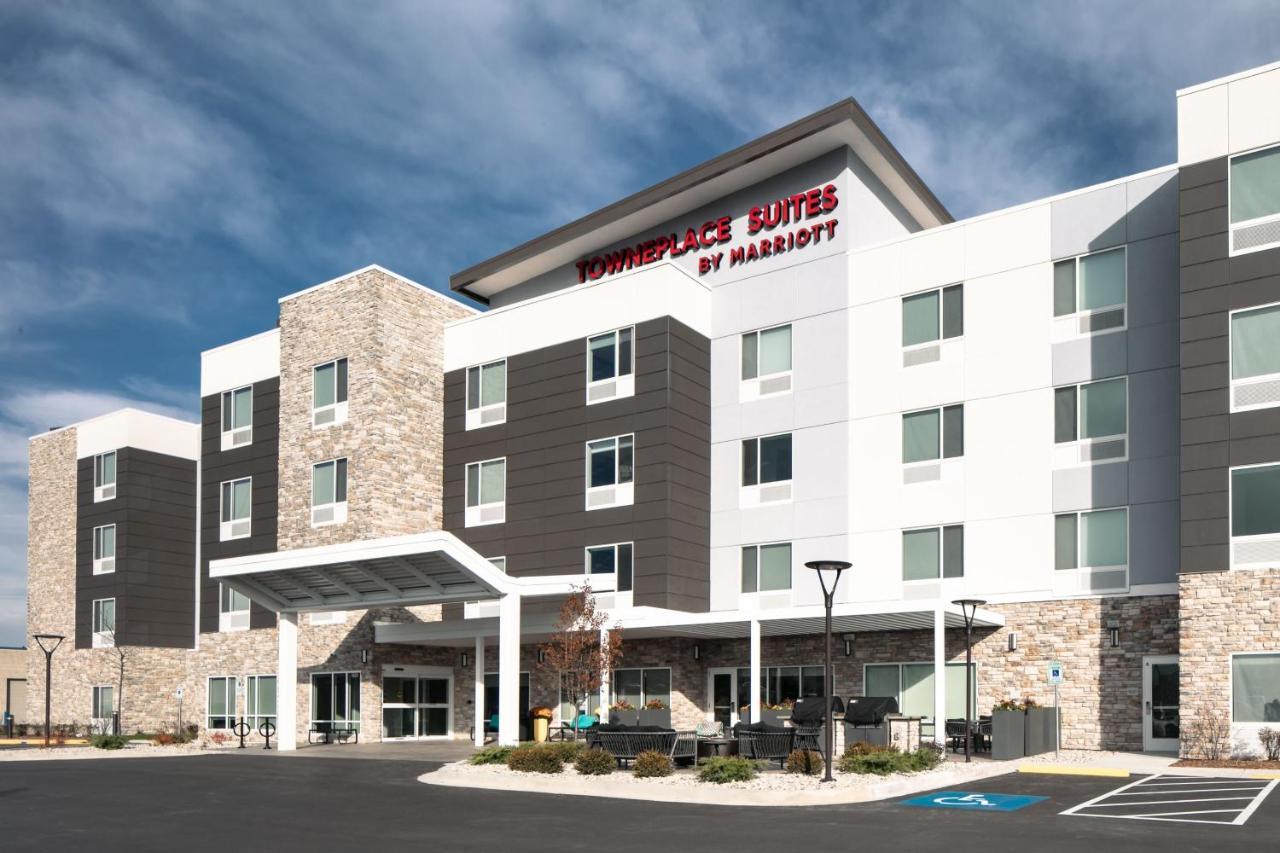 Towneplace Suites By Marriott Oconomowoc Exteriér fotografie