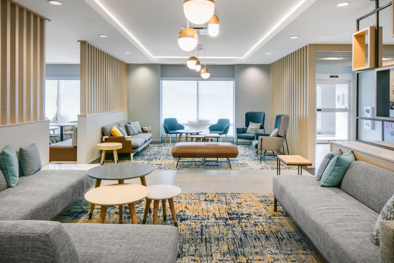 Towneplace Suites By Marriott Oconomowoc Exteriér fotografie