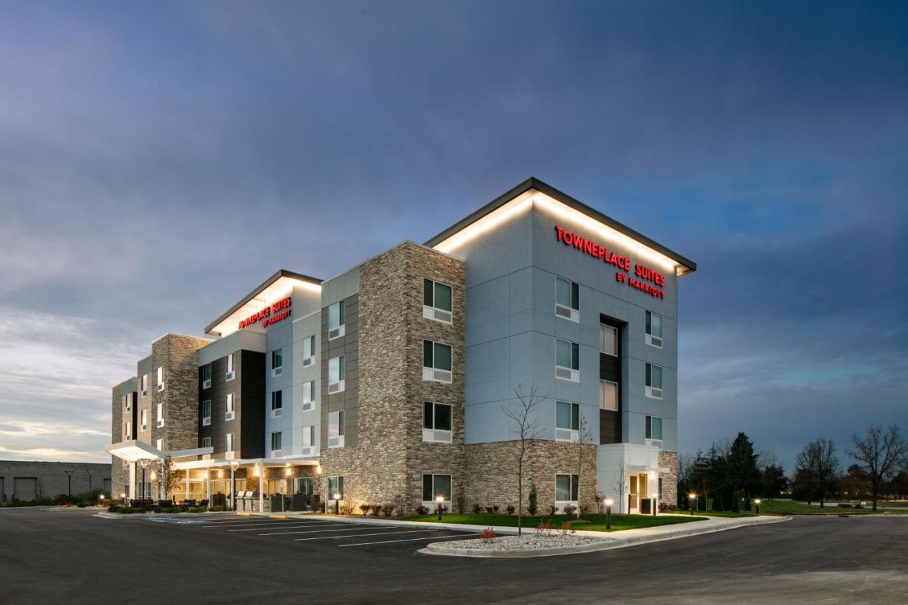 Towneplace Suites By Marriott Oconomowoc Exteriér fotografie