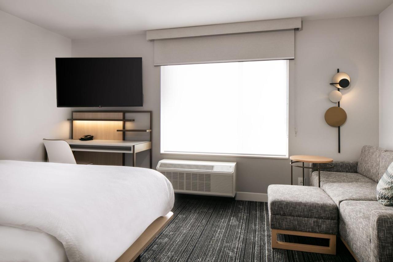 Towneplace Suites By Marriott Oconomowoc Exteriér fotografie