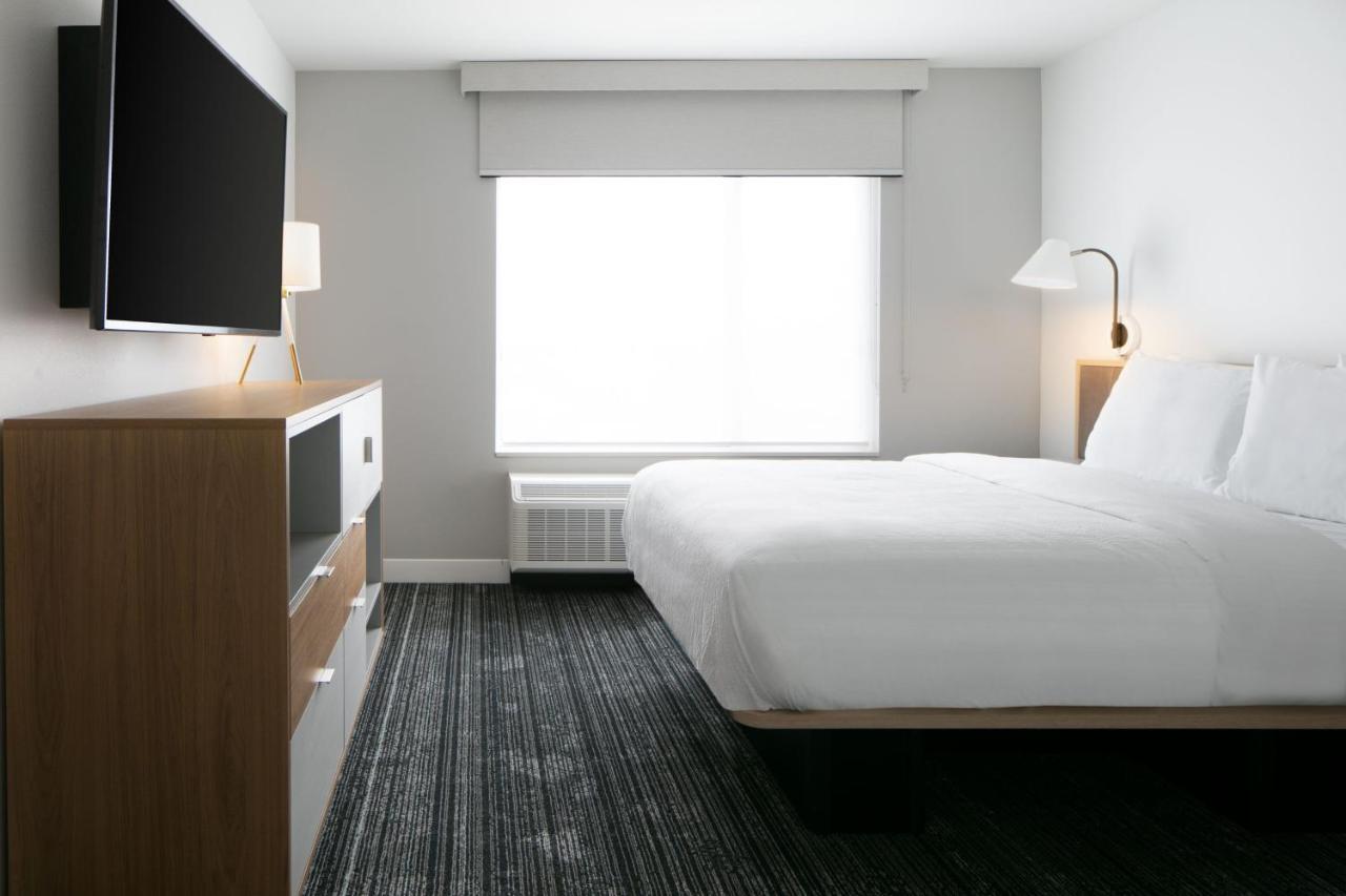 Towneplace Suites By Marriott Oconomowoc Exteriér fotografie